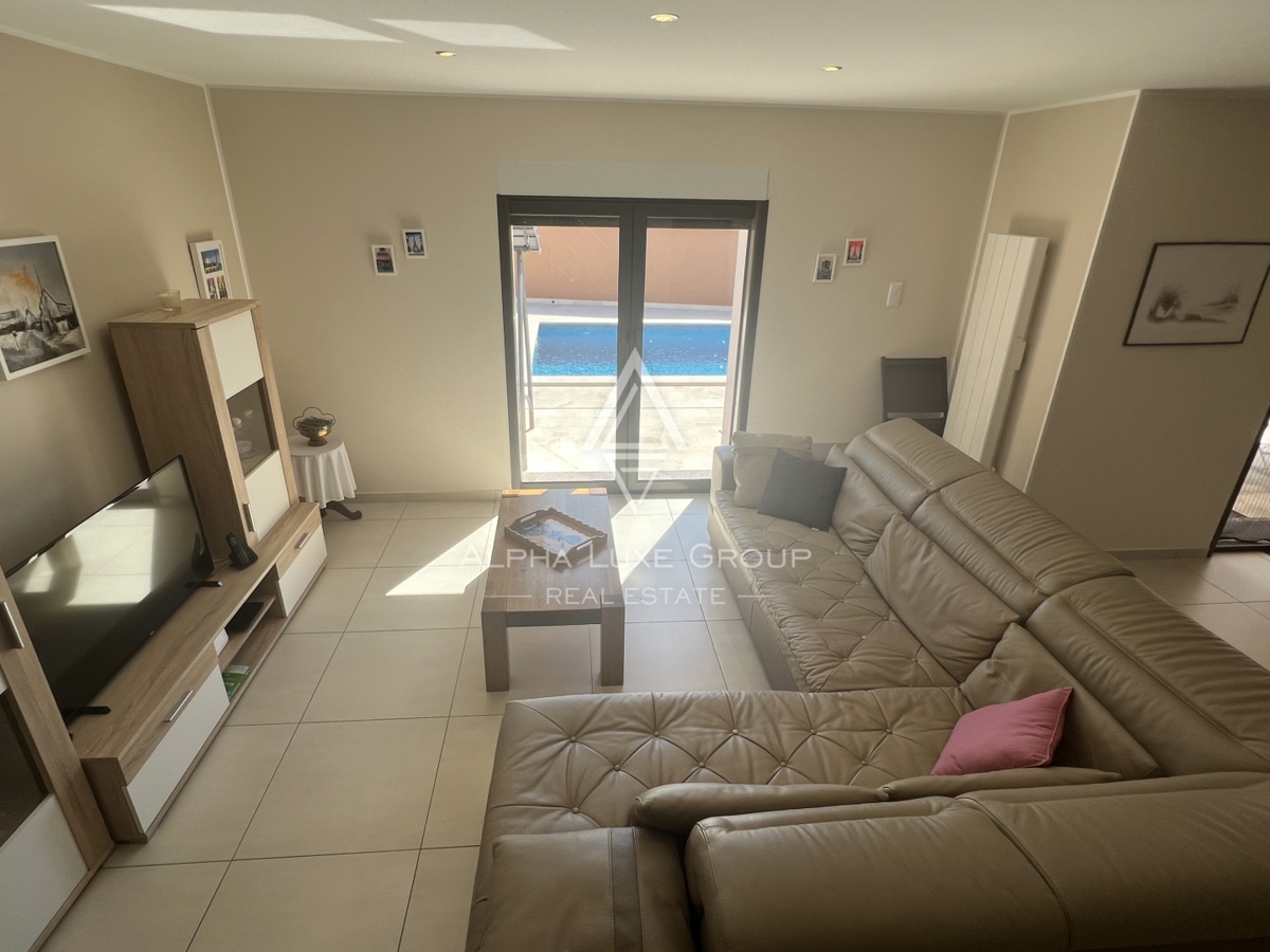 Istria, Juršići – Casa arredata con giardino e vista | Opportunità esclusiva