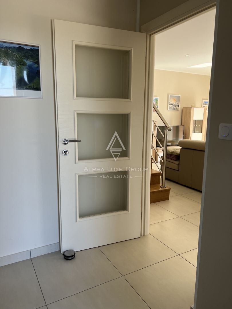 Istria, Juršići – Casa arredata con giardino e vista | Opportunità esclusiva