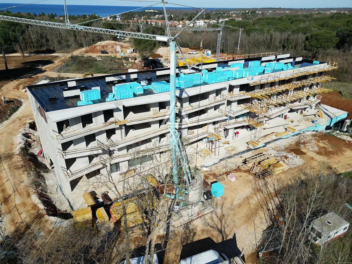 Istria, Poreč, Appartamento moderno con terrazze vicino al mare in vendita
