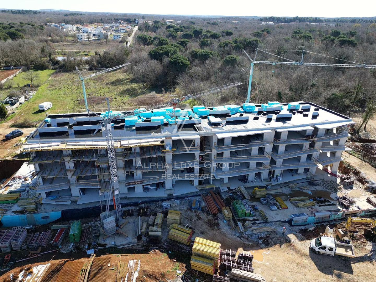 Istria, Poreč, Appartamento moderno con terrazze vicino al mare in vendita
