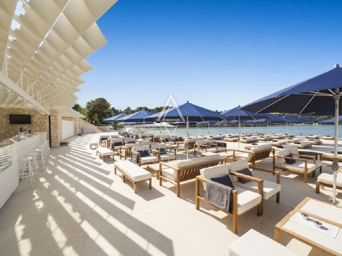 Istria, Žminj, Ampia proprietà con tre edifici e potenziale investimento