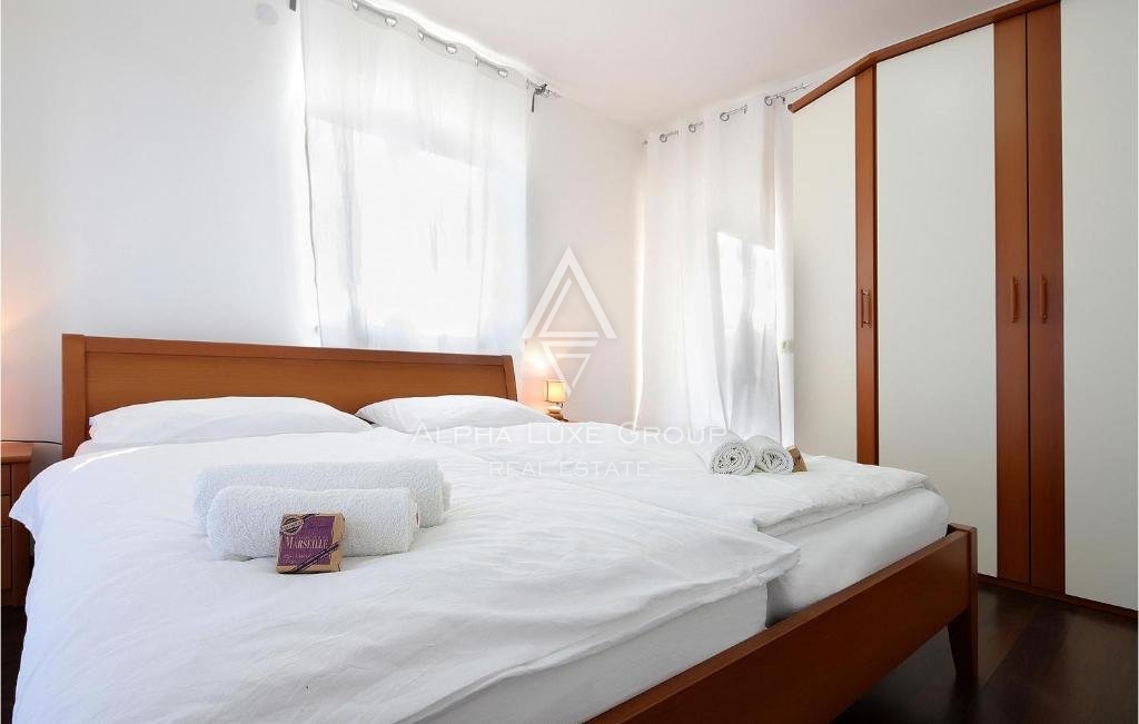 Istria, Umag, Ampia casa vacanze con piscina e area wellness