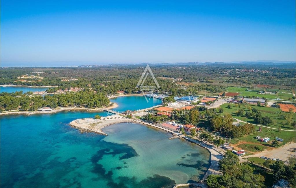 Istria, Umag, Ampia casa vacanze con piscina e area wellness