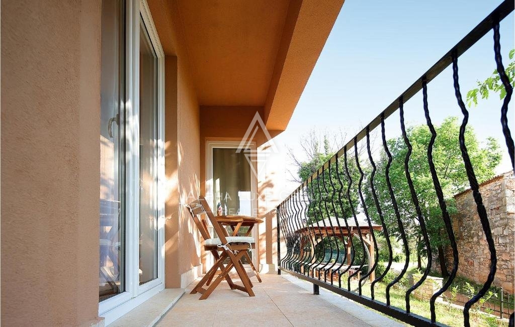 Istria, Umag, Ampia casa vacanze con piscina e area wellness