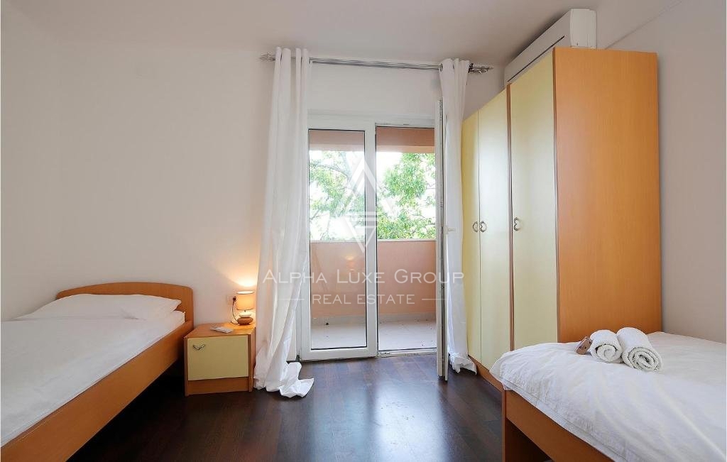 Istria, Umag, Ampia casa vacanze con piscina e area wellness