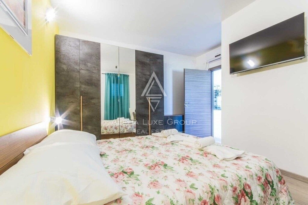 Istria, Labin, Moderna villa con piscina in un villaggio tranquillo