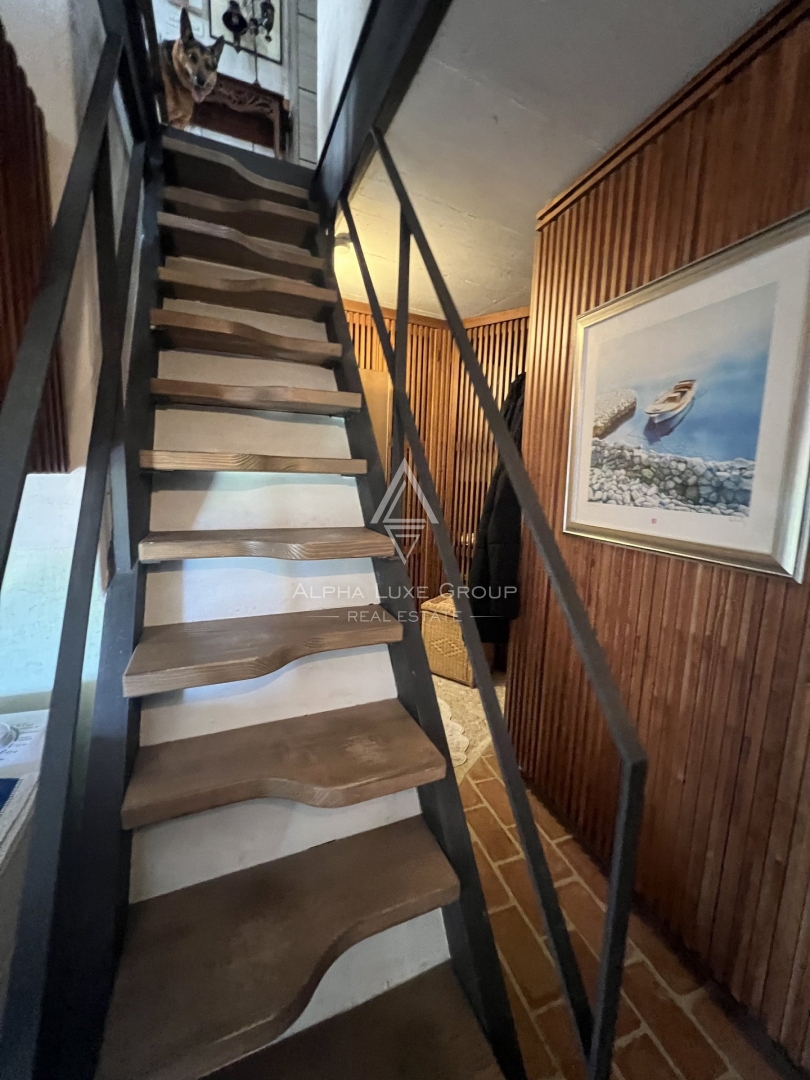 Buje, Istria: Incantevole villa panoramica in pietra in vendita