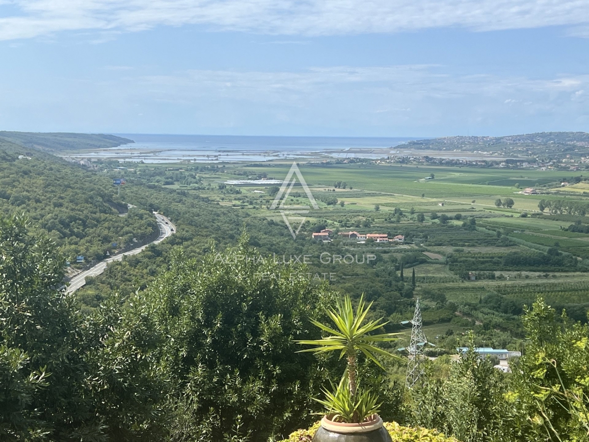 Buje, Istria: Incantevole villa panoramica in pietra in vendita