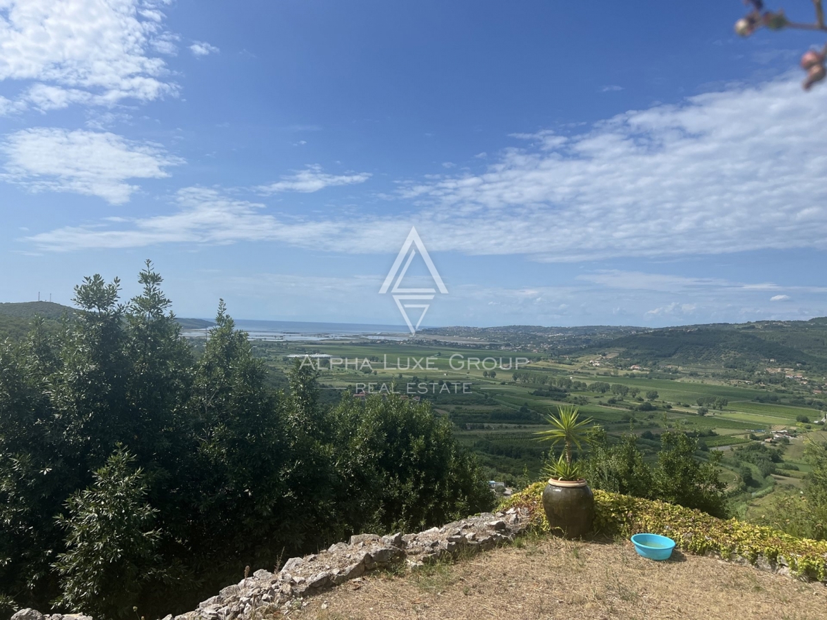 Buje, Istria: Incantevole villa panoramica in pietra in vendita