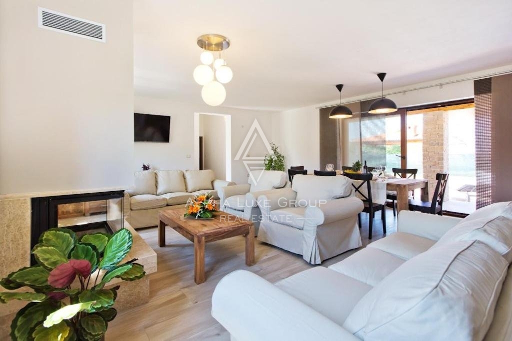 Labin, Istria - Villa moderna con piscina immersa nella natura