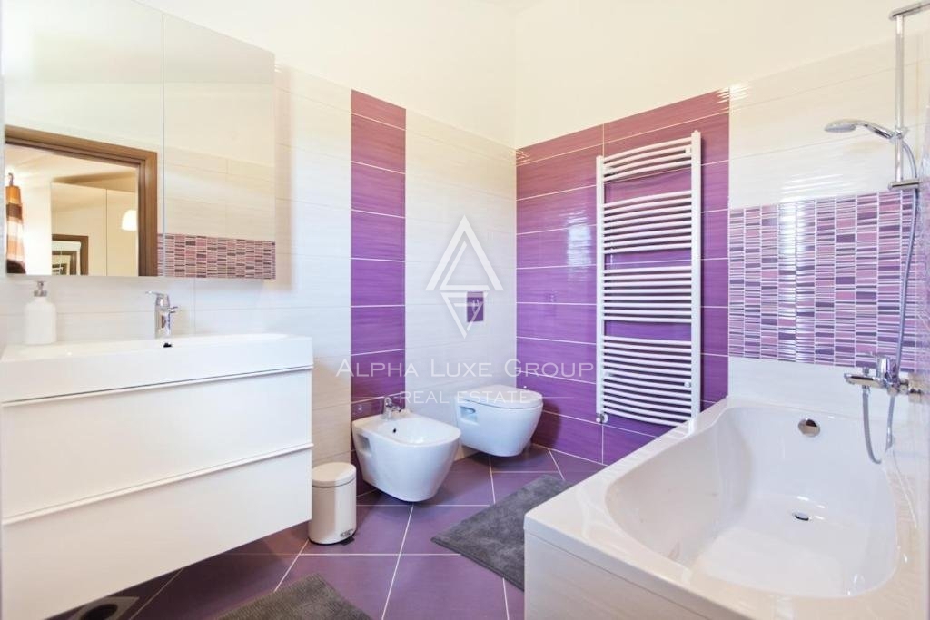 Labin, Istria - Villa moderna con piscina immersa nella natura