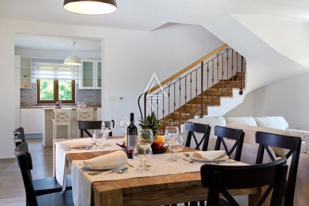 Labin, Istria - Villa moderna con piscina immersa nella natura