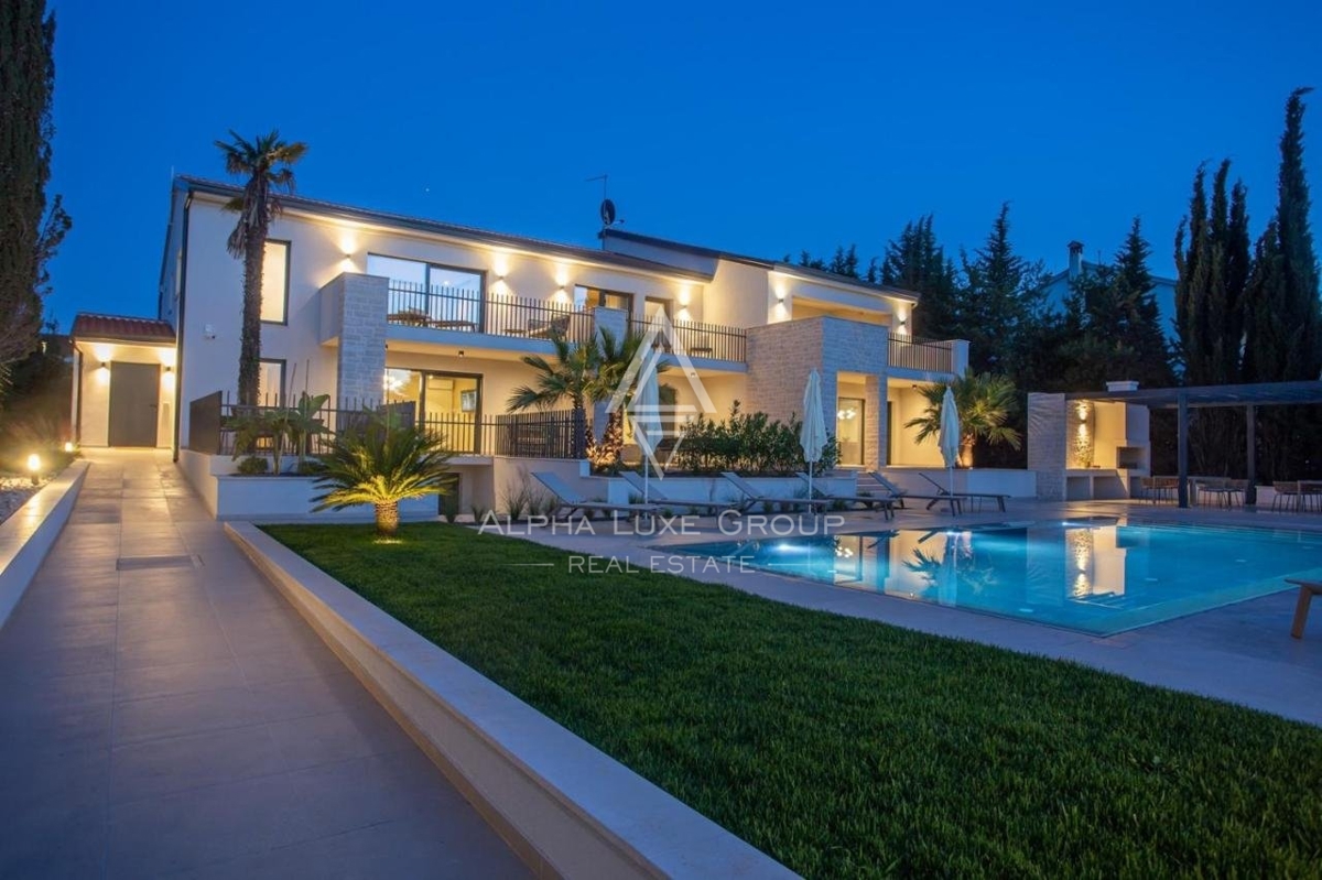 Poreč, Istria - Esclusiva villa con vista mare in vendita
