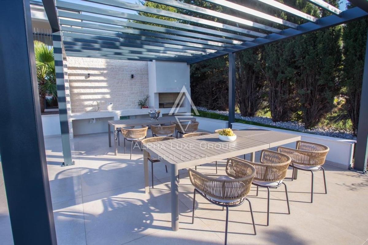 Poreč, Istria - Esclusiva villa con vista mare in vendita