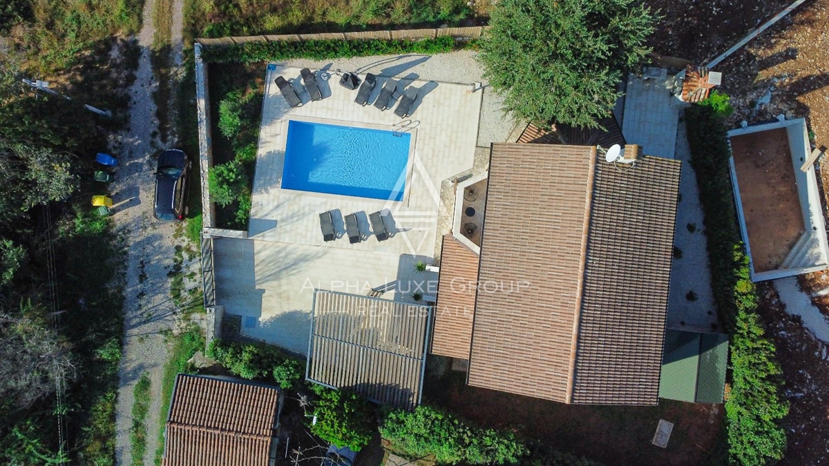 Affascinante Villa in Pietra con Piscina nelle Vicinanze di Parenzo