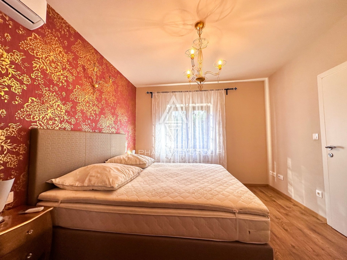 Affascinante Villa in Pietra con Piscina nelle Vicinanze di Parenzo