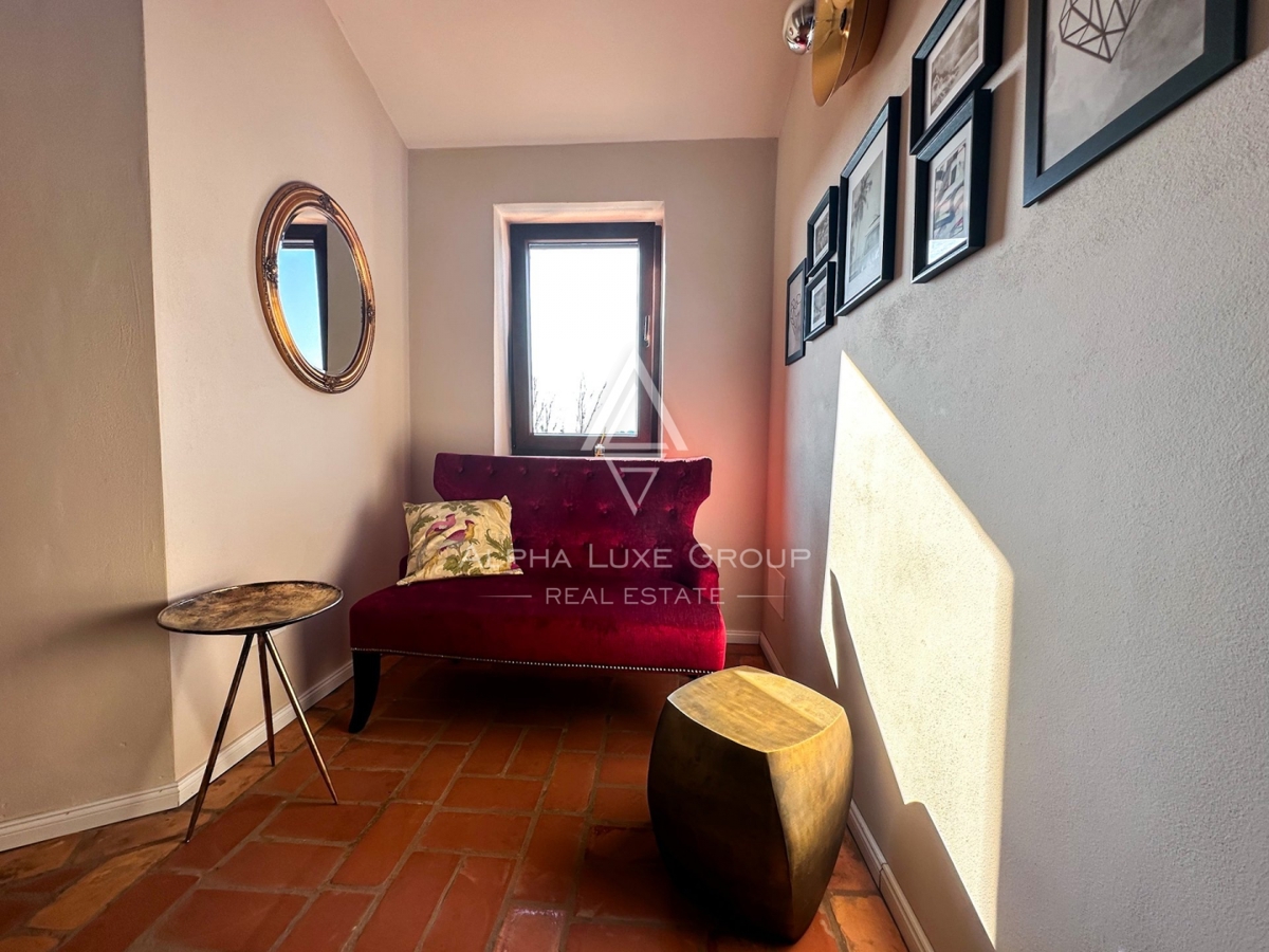 Affascinante Villa in Pietra con Piscina nelle Vicinanze di Parenzo