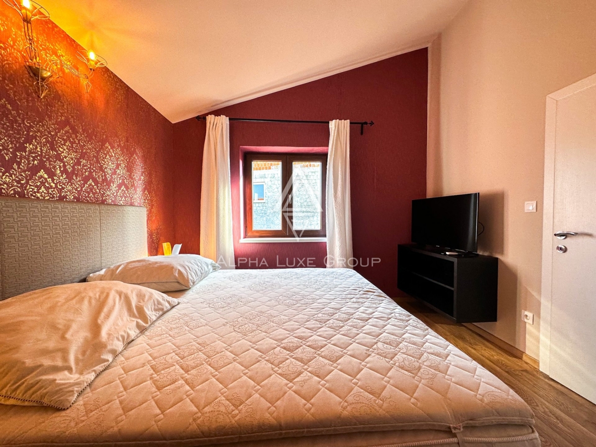 Affascinante Villa in Pietra con Piscina nelle Vicinanze di Parenzo