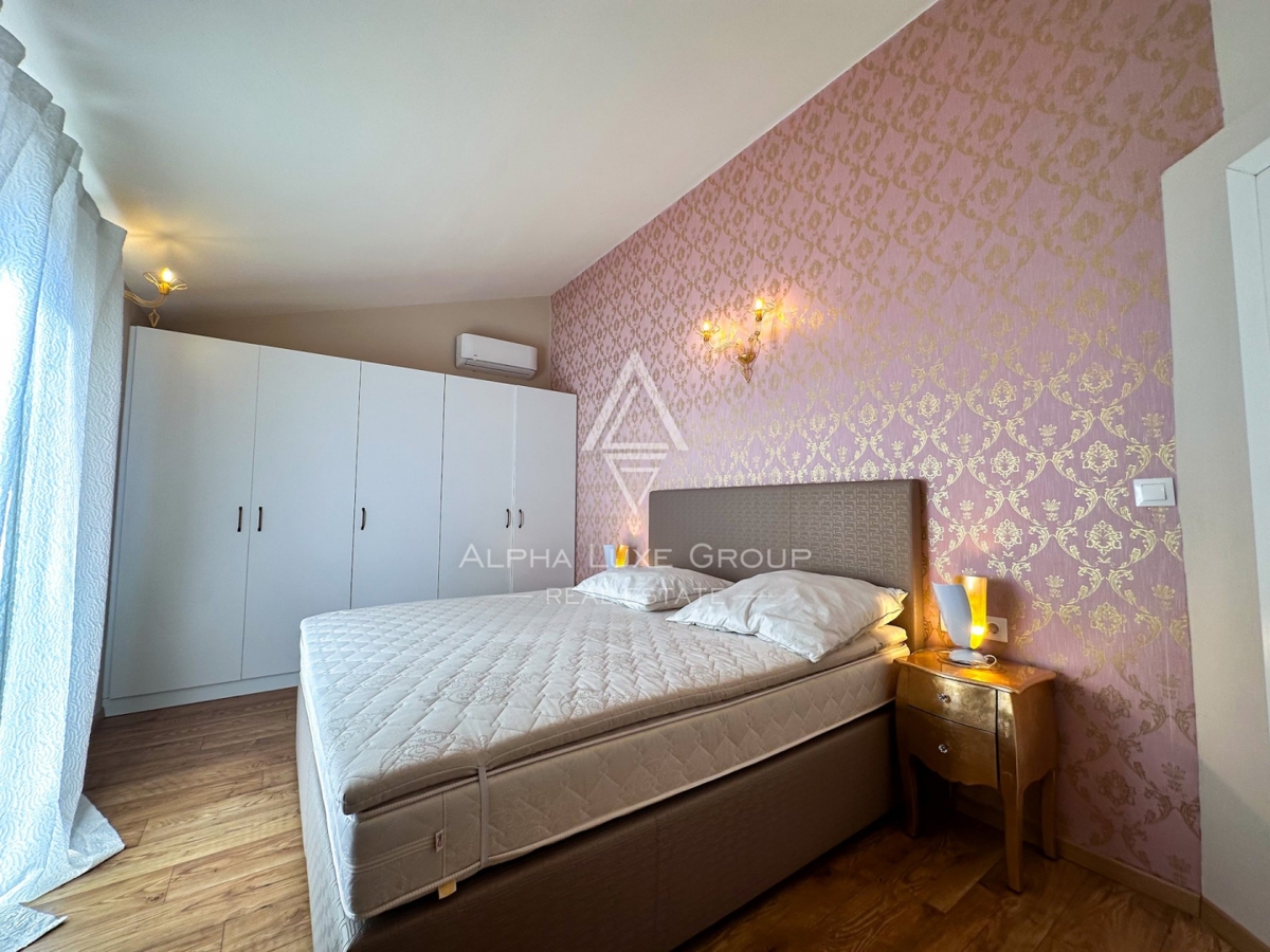 Affascinante Villa in Pietra con Piscina nelle Vicinanze di Parenzo