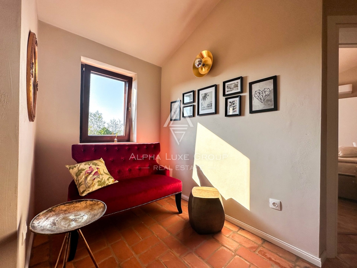 Affascinante Villa in Pietra con Piscina nelle Vicinanze di Parenzo