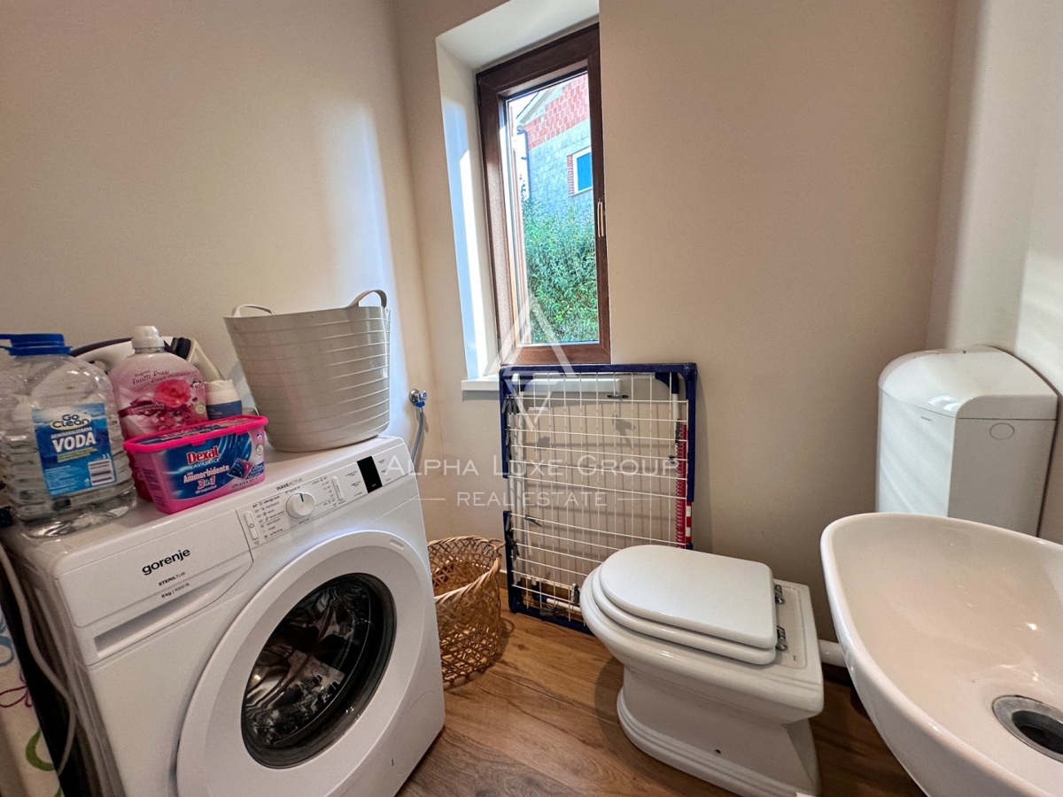 Affascinante Villa in Pietra con Piscina nelle Vicinanze di Parenzo