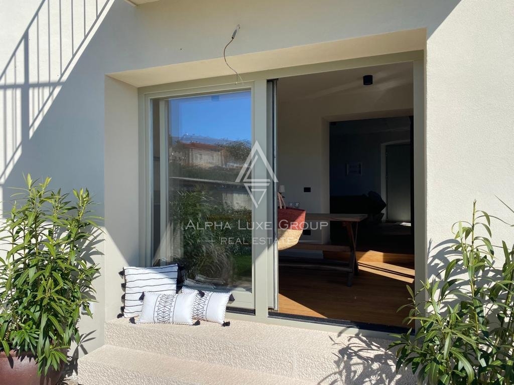 Casa bifamiliare con vista panoramica sul mare, Verteneglio e sui vigneti circostanti, Buje, ISTRIA