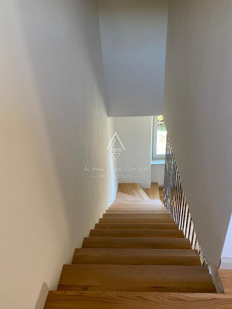 Casa bifamiliare con vista panoramica sul mare, Verteneglio e sui vigneti circostanti, Buje, ISTRIA