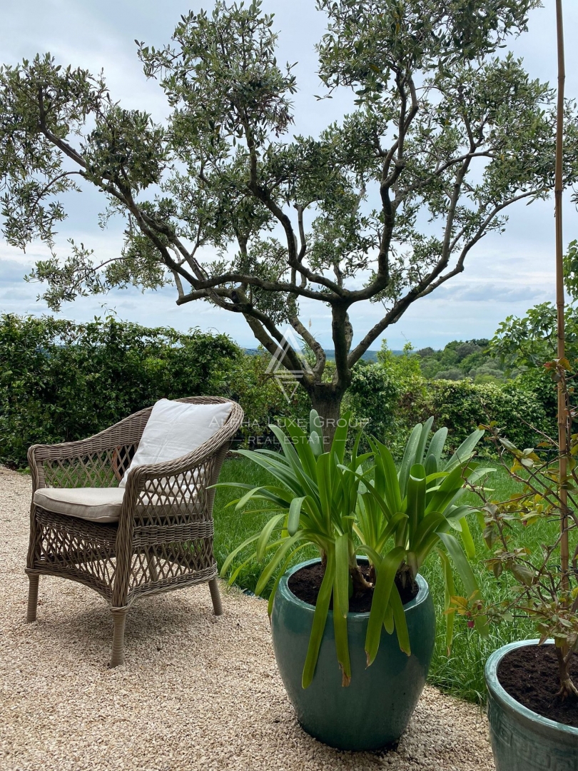 Casa bifamiliare con vista panoramica sul mare, Verteneglio e sui vigneti circostanti, Buje, ISTRIA