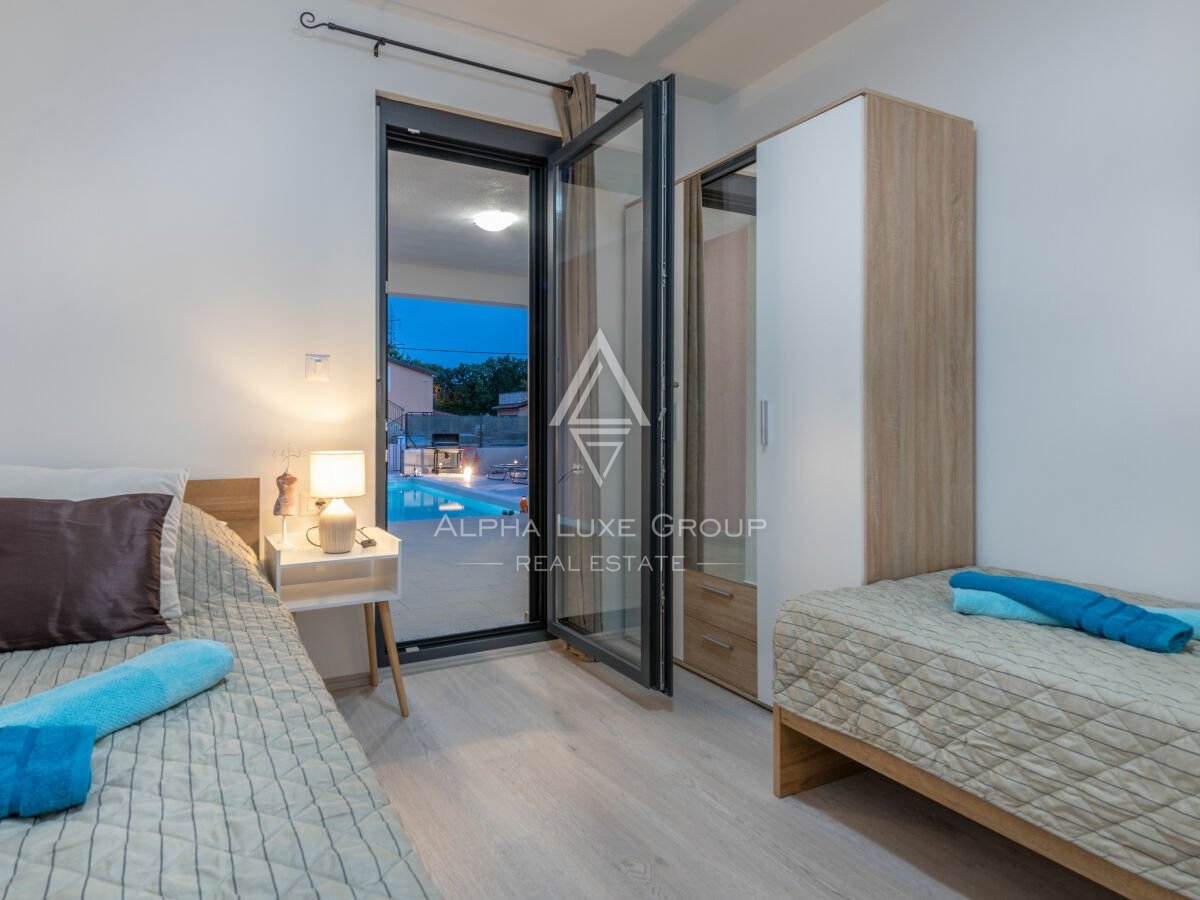 Bella nuova casa con piscina, Istria, Labin