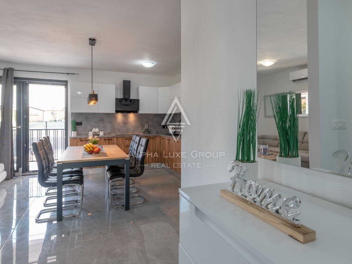 Bella nuova casa con piscina, Istria, Labin