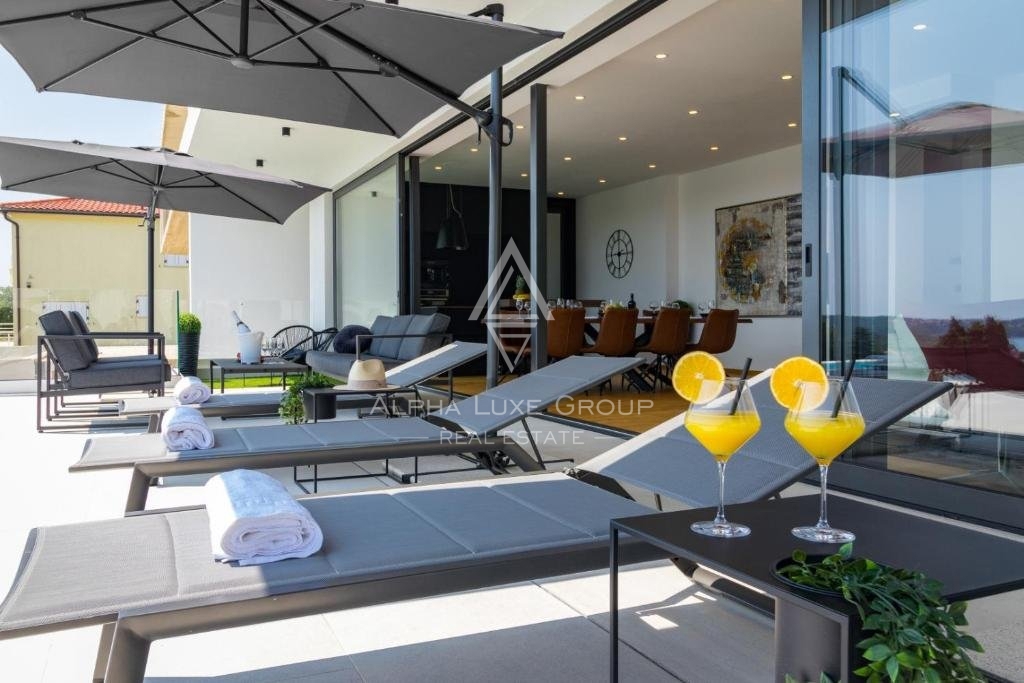 Istria, Medulin: Villa esclusiva con vista mozzafiato sul mare