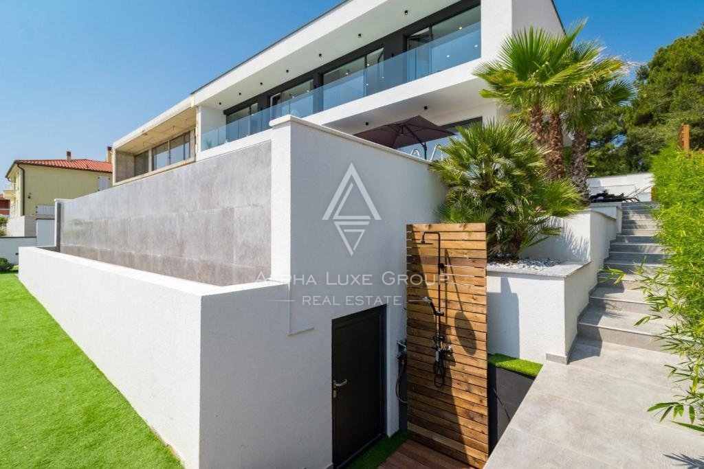 Istria, Medulin: Villa esclusiva con vista mozzafiato sul mare