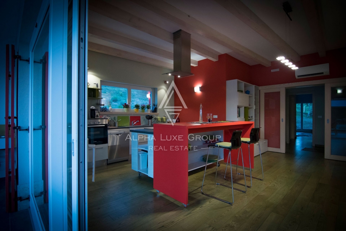 Vivace villa a un piano con piscina, Istria, Montona