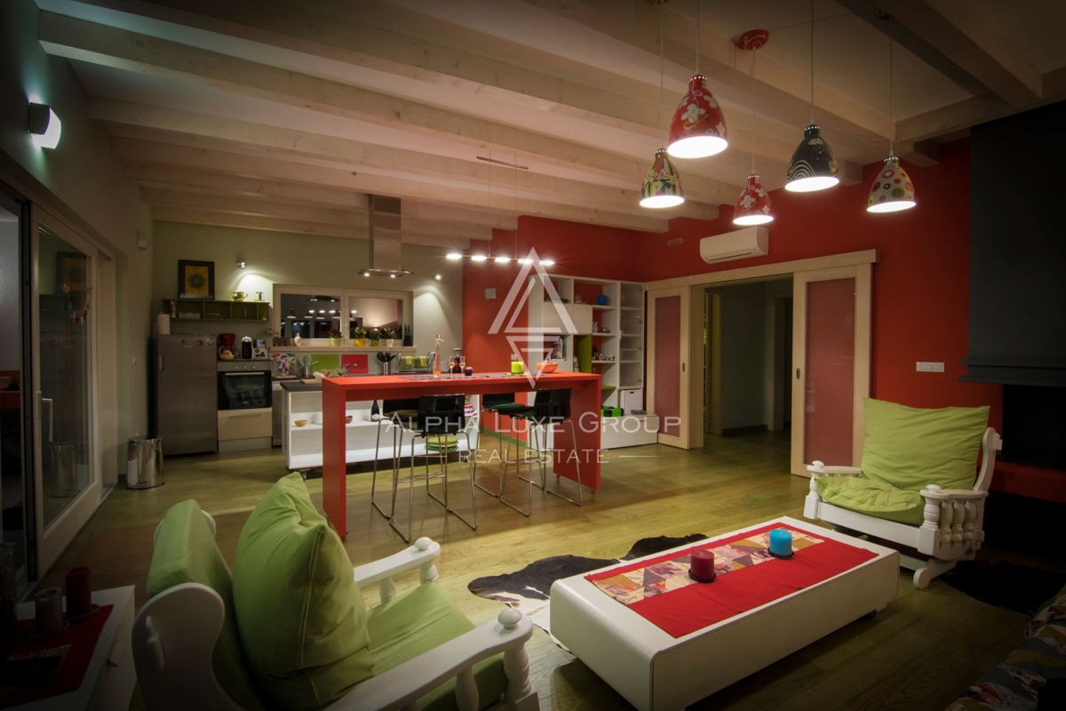 Vivace villa a un piano con piscina, Istria, Montona