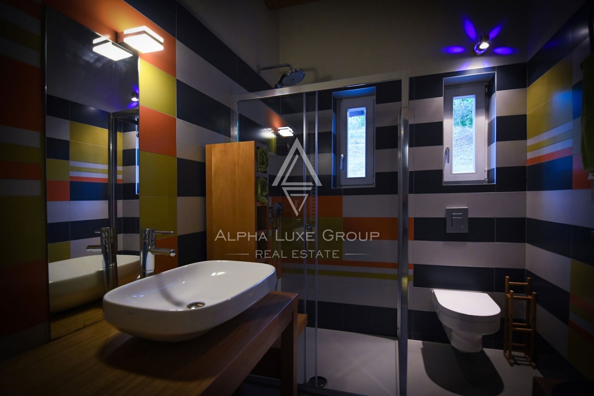 Vivace villa a un piano con piscina, Istria, Montona