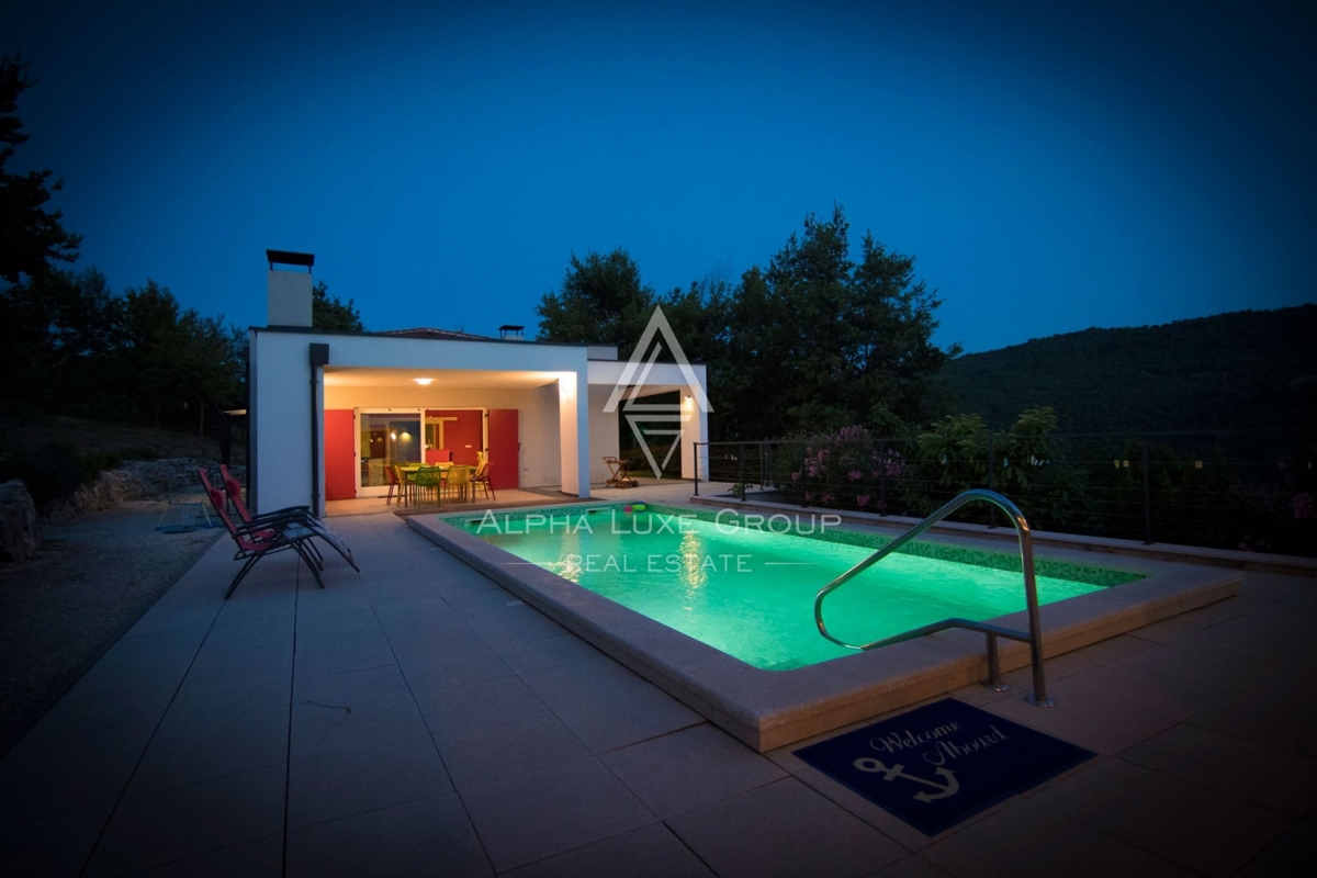 Vivace villa a un piano con piscina, Istria, Montona