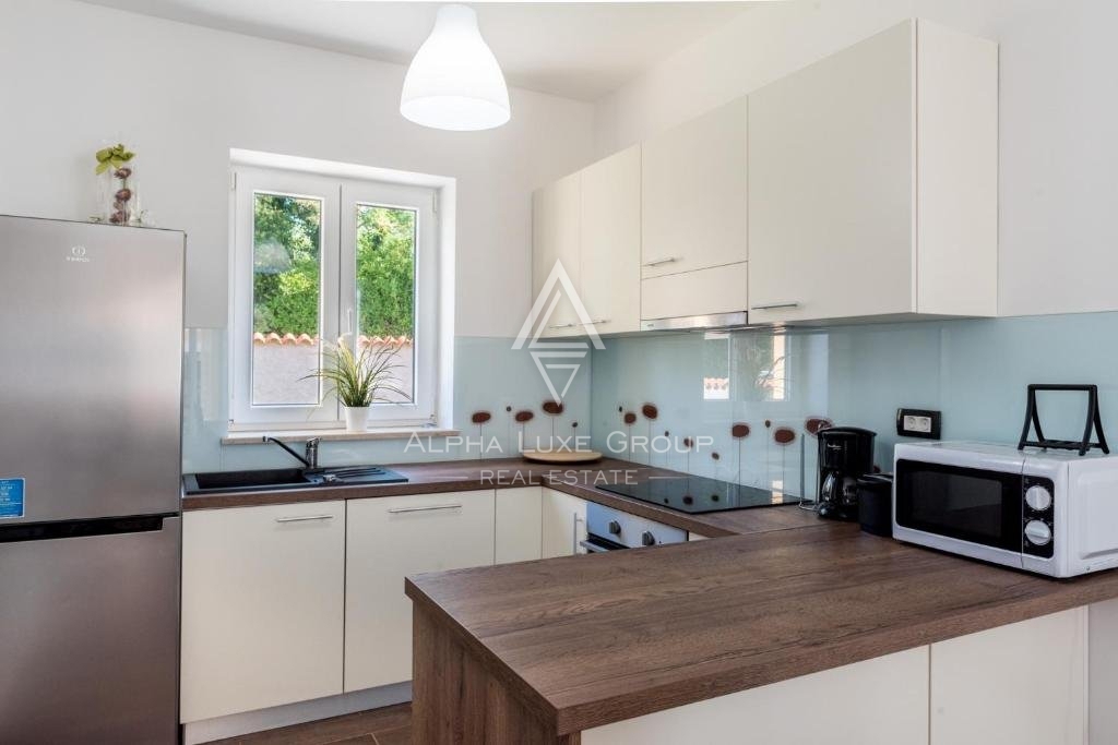 Nuova bella casa con piscina, Istria, Labin