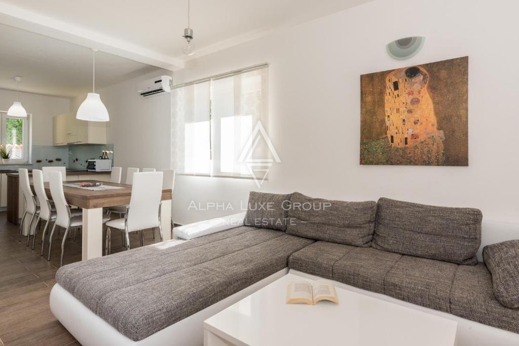 Nuova bella casa con piscina, Istria, Labin