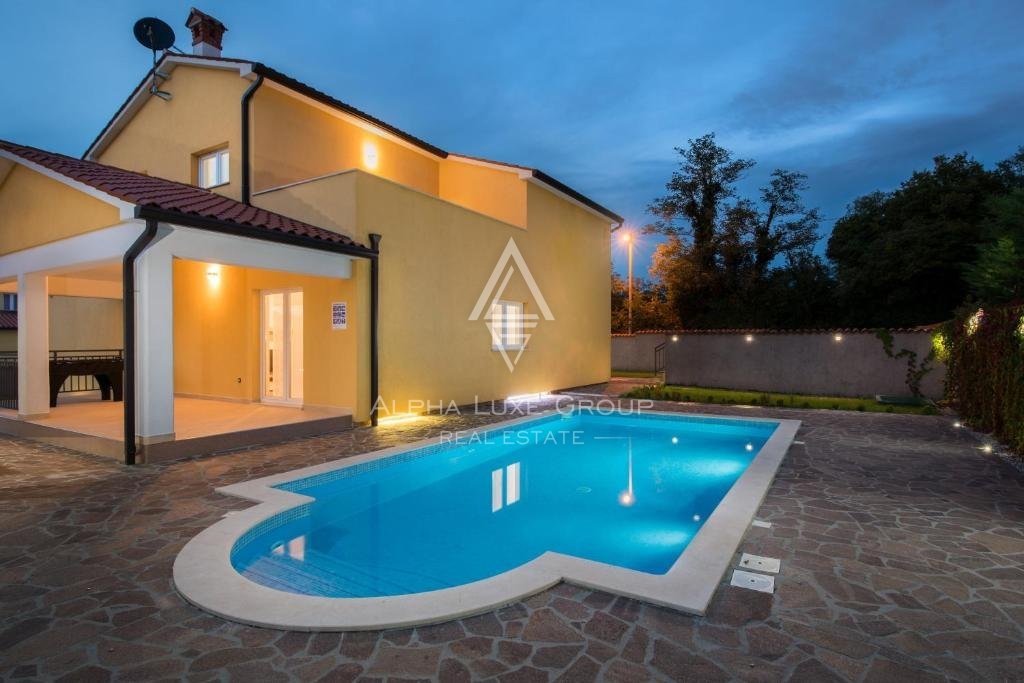 Nuova bella casa con piscina, Istria, Labin