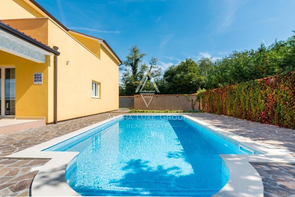 Nuova bella casa con piscina, Istria, Labin