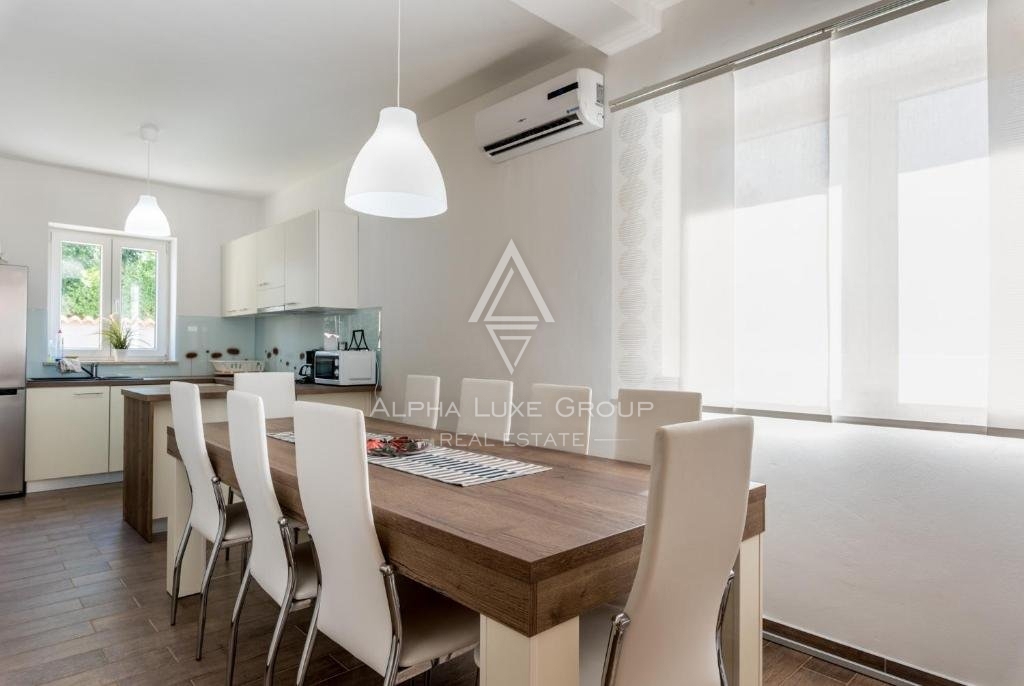 Nuova bella casa con piscina, Istria, Labin