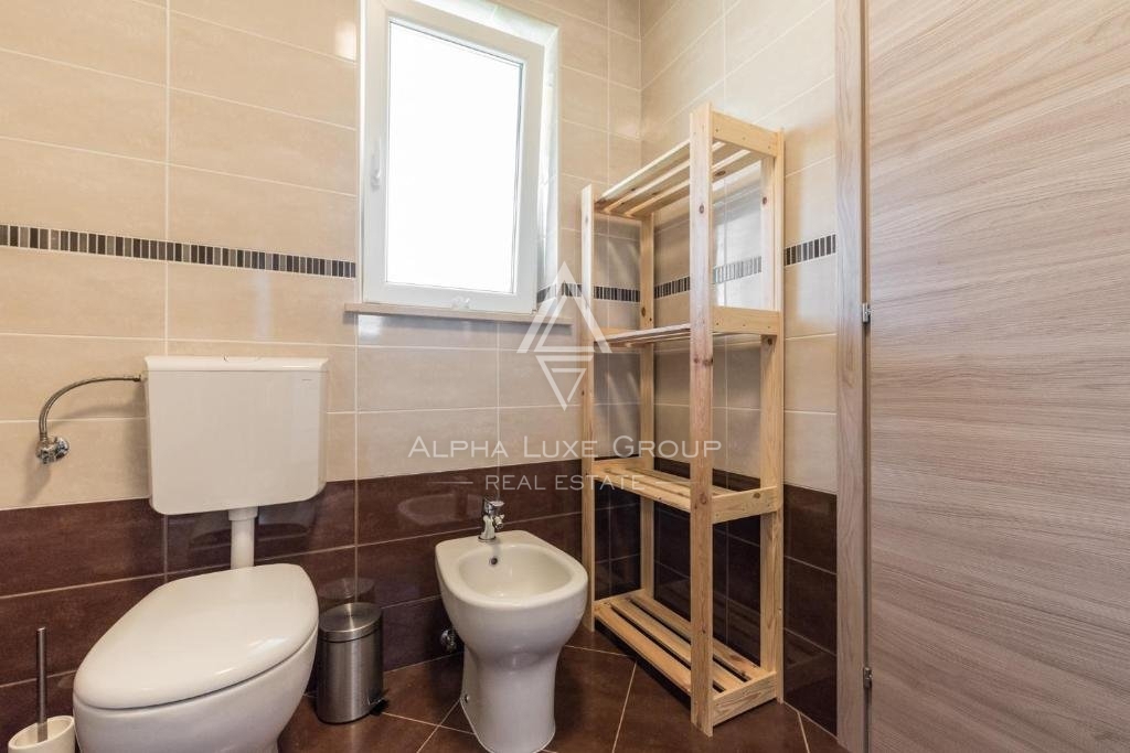 Nuova bella casa con piscina, Istria, Labin