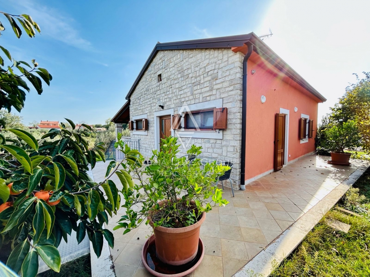 Istria, Parenzo: Casa Esclusiva in Zona Tranquilla