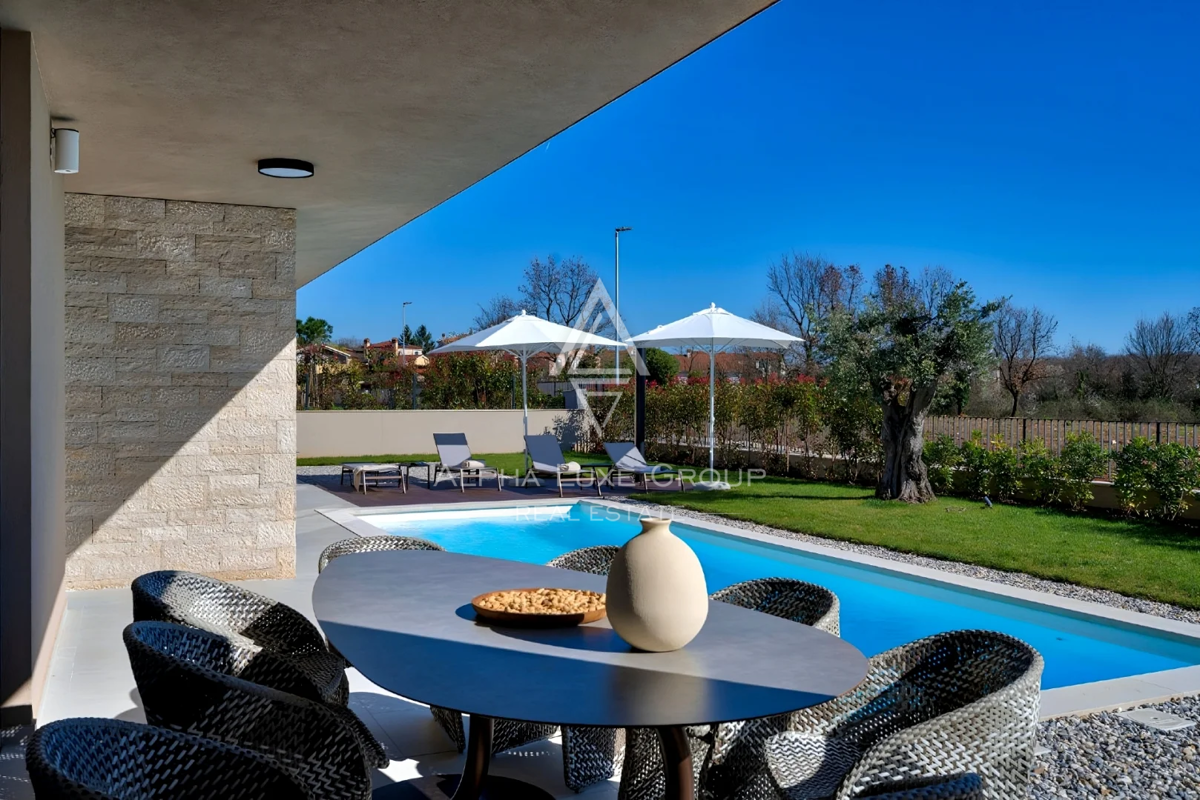 Istria, Poreč: Villa di lusso con piscina vicino borgo