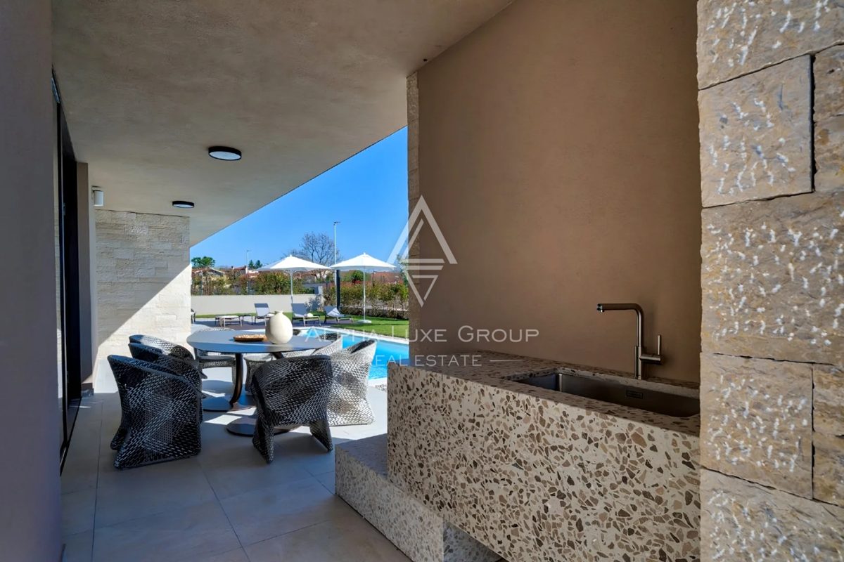 Istria, Poreč: Villa di lusso con piscina vicino borgo