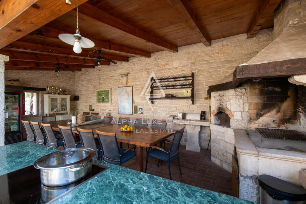 Istria, Rakalj: Villa di lusso con piscina e giardino