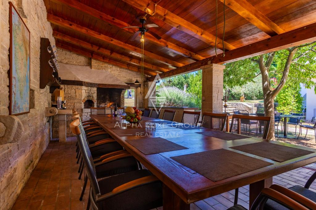 Istria, Rakalj: Villa di lusso con piscina e giardino