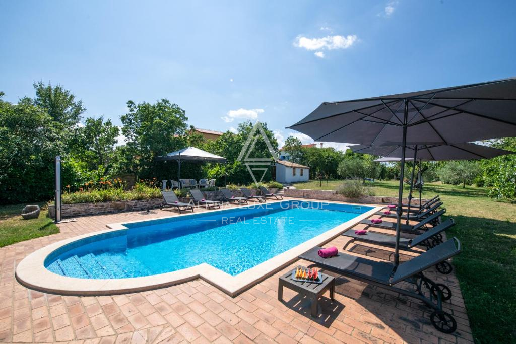 Istria, Rakalj: Villa di lusso con piscina e giardino