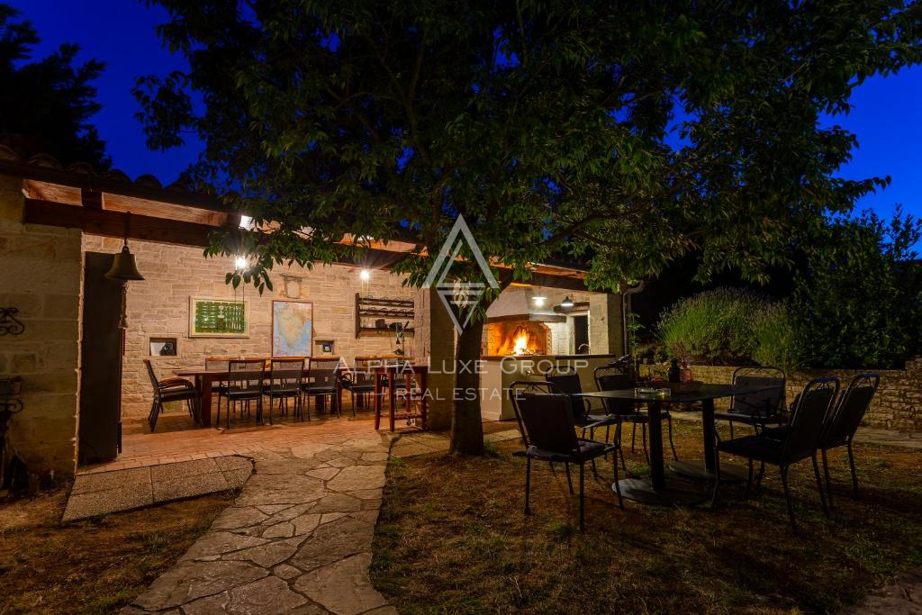 Istria, Rakalj: Villa di lusso con piscina e giardino