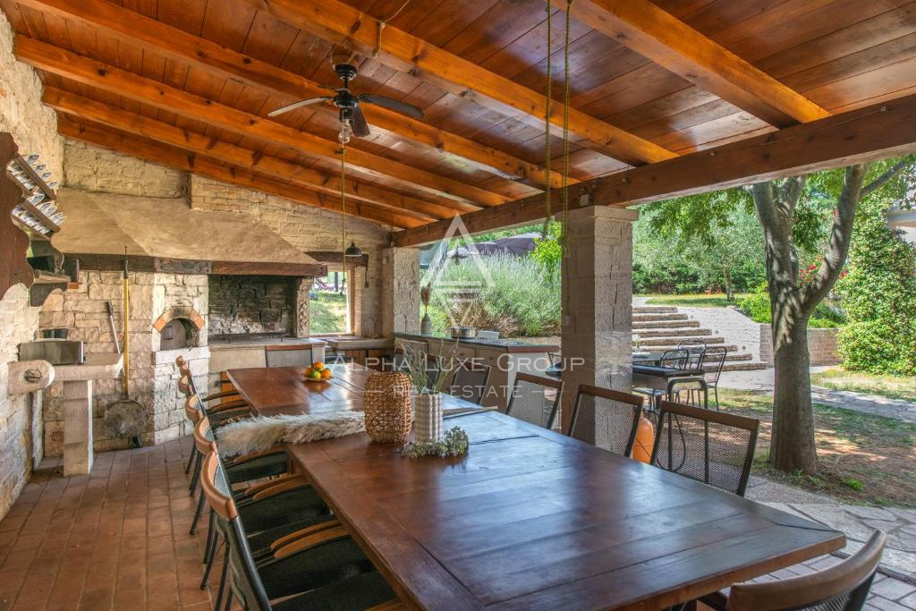 Istria, Rakalj: Villa di lusso con piscina e giardino